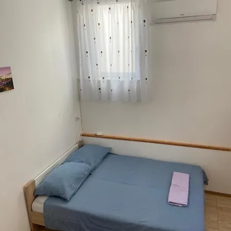 Apartamento Studio-apartman Aurora *